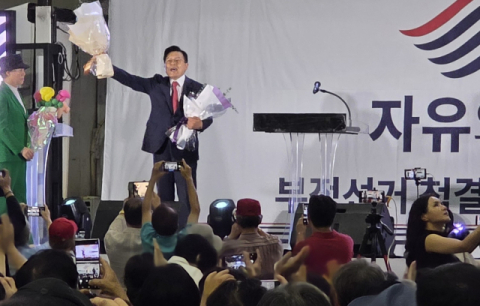 황교안 '자유와혁신' 조직 정비 막바지…이달 중 정당승인 마무리할 것 