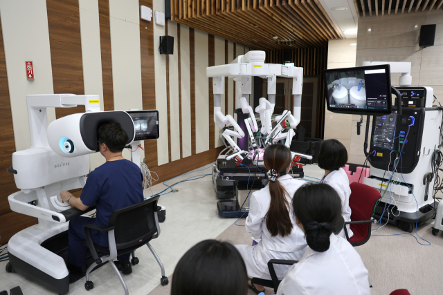계명대동산병원에서 진행된 로봇 플랫폼 사전 체험 프로그램. 계명대동산병원 제공.