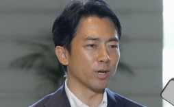 고이즈미 신지로 日농림수산상, 야스쿠니신사 참배