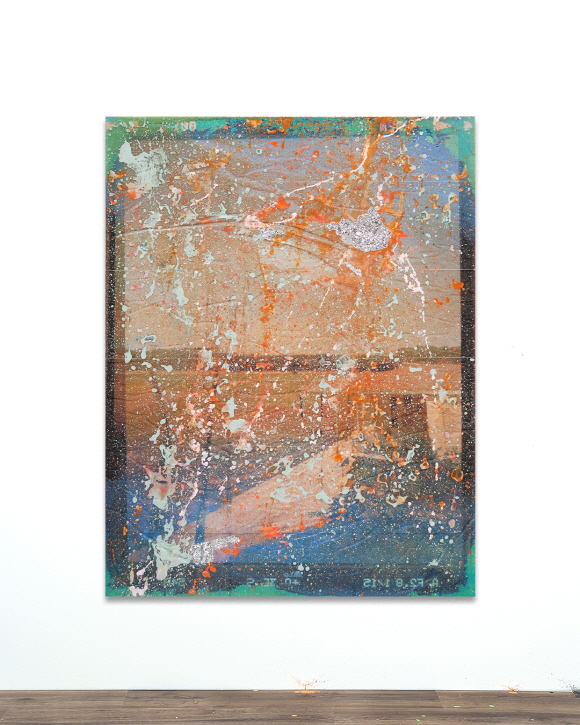 윤선갤러리의 키아프 플러스 출품작_박인성, Memory in silver, Acrylic, epoxy resin over pigment printed paper on canvas, 162.2x125x4cm, 2024