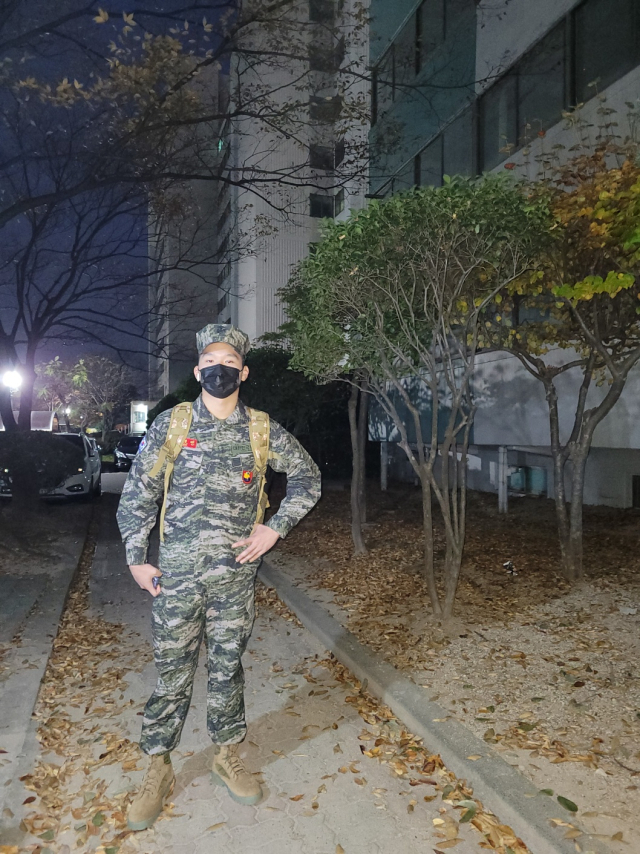 서 씨의 아들 서보민(당시 22세) 씨. 2022년 9월 포항을 강타한 태풍 힌남노로 침수된 지하주차장에서 보민 씨는 탈출하지 못했다. 지하주차장에서 물이 들어찼을 당시 자동차에 갇힌 운전자의 문을 열어주고 어르신의 대피를 도왔던 보민 씨는 지난 2023년 3월 의사자로 인정받았다. 서 씨 제공