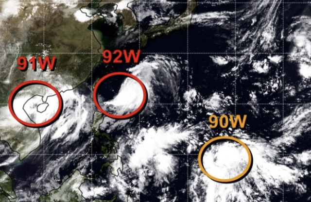 미국 합동태풍경보센터(JTWC, Joint Typhoon Warning Center) 감시 (서쪽부터 차례로)91W·92W·90W 열대요란. JTWC 홈페이지