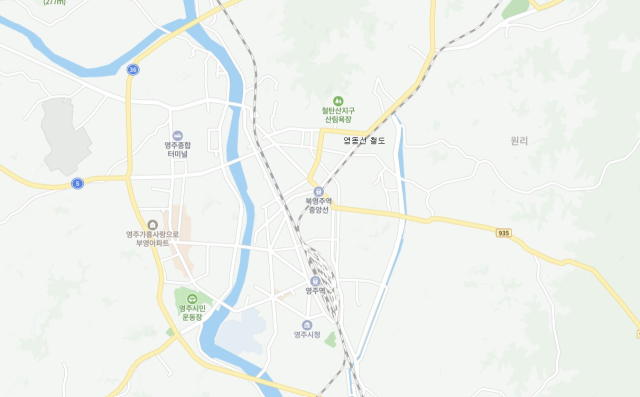 영주 시가지를 가로 질러 놓인 영동선 철도. 이설이 추진된다. 마경대 기자