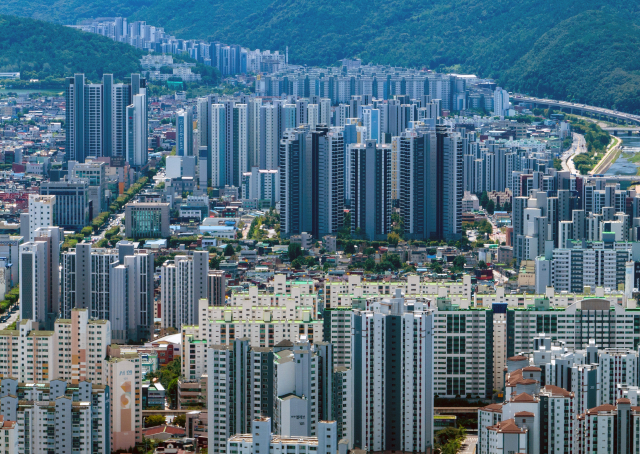 서울에 벤처투자가 집중되며 수도권과 지역의 격차가 최대 644배에 달하고, 대구경북은 벤처기업 수와 투자금 모두 큰 폭으로 줄어든 것으로 나타났다. 사진은 대구 상공에서 바라본 시가지 모습. 매일신문DB