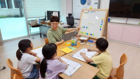 '느린 초등생' 문해력 맞춤 지도…대구시교육청, '여름방학 한글 발돋움 교실' 운영