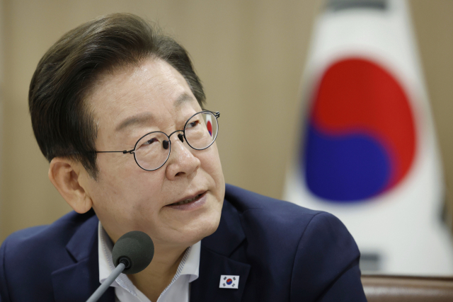 이재명 대통령이 22일 서울 용산 대통령실에서 열린 제1회 국가과학기술자문회의 전원회의에서 발언하고 있다. 연합뉴스