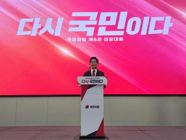 김문수 국민의힘 당대표 후보가 전당대회 이후 오스코에 마련된 기자실에서 기자간담회를 진행하고 있다. 박성현 기자