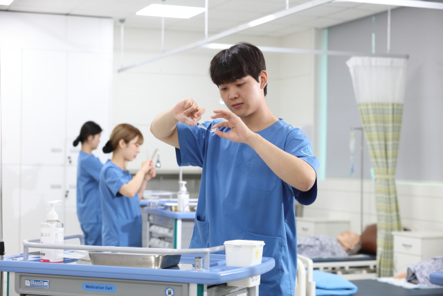 70년 전통의 경북보건대학교 간호학과 수업 모습. 경북보건대 제공