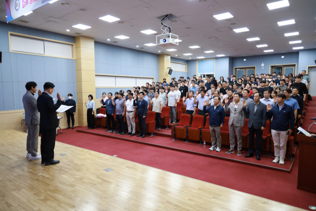 경북 구미도시공사는 지난 25일 노사 공동으로 새로운 인권경영헌장 선포식을 열었다. 구미도시공사 제공