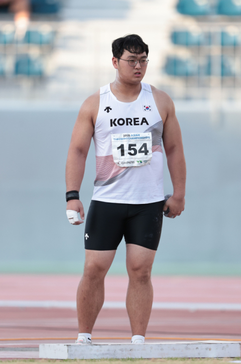 '고교 토르' 박시훈(금오고), 한중일 육상 포환 고등부 한국新으로 우승 