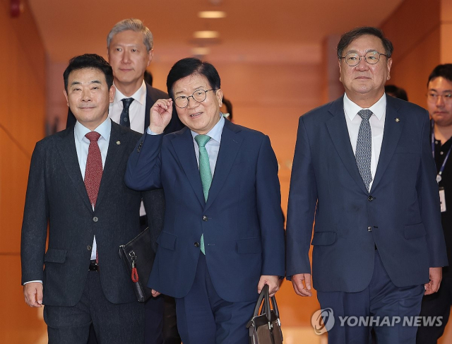 박병석 전 국회의장이 이끄는 중국 특사단은 결국 시진핑 국가주석을 만나지 못했다. 연합뉴스