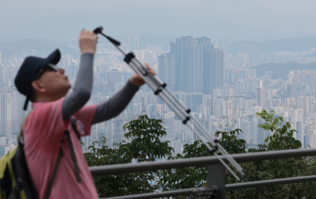 서울 남산에서 바라본 시내 모습. 연합뉴스