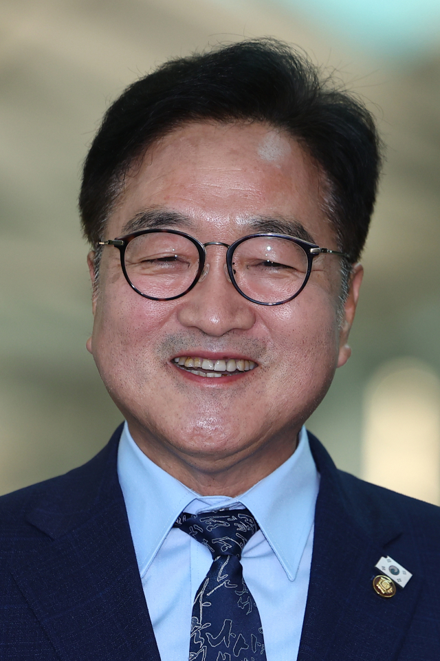 우원식 국회의장이 2일 중국 베이징에서 열리는 