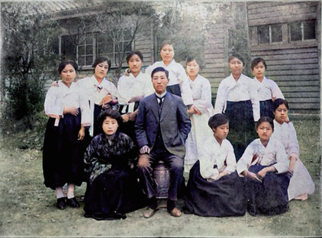 대구자혜의원 간호부 생도. 매일신문 DB