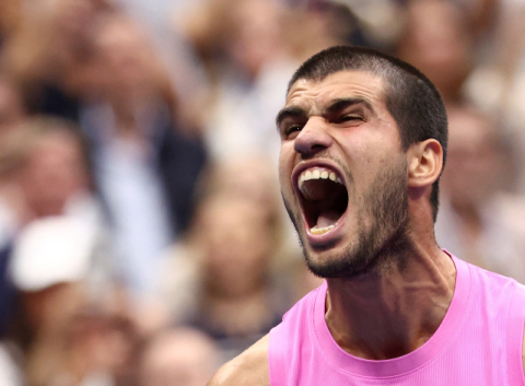 포효하는 알카라스 