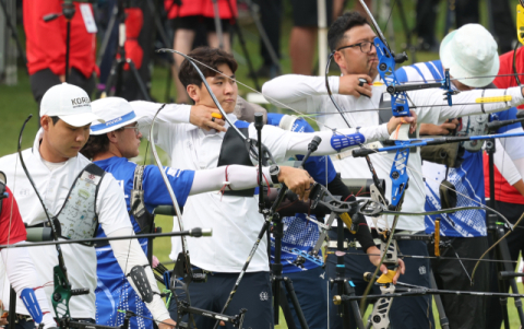 '세계 최강' 한국 양궁 리커브 남녀 대표팀, 나란히 예선 1위로 출발 