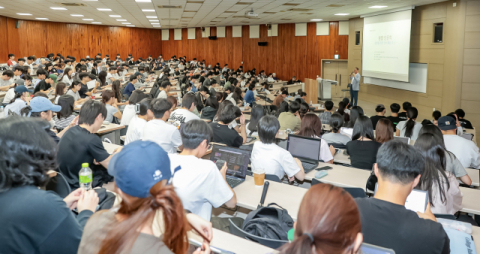 '징비록' 전란의 기록에서 청춘의 미래를 읽다