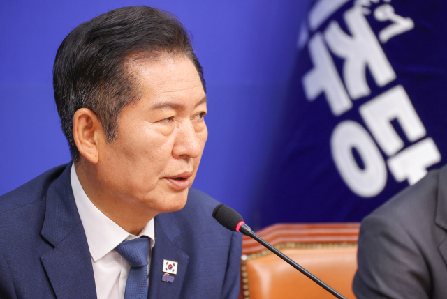 더불어민주당 정청래 대표가 10일 서울 여의도 국회에서 열린 최고위원회의에서 발언하고 있다. 연합뉴스