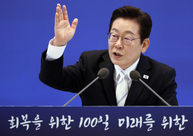 이재명 대통령이 11일 청와대 영빈관에서 열린 취임 100일 기자회견 