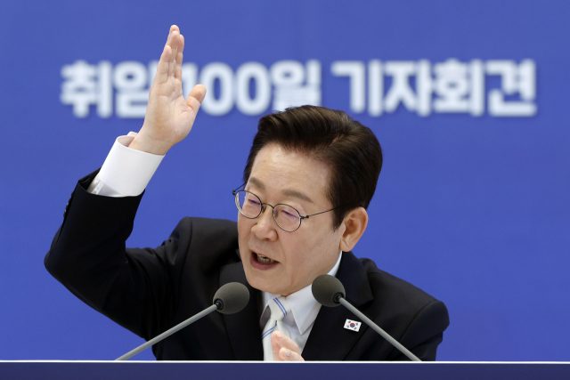 이재명 대통령이 11일 청와대 영빈관에서 열린 취임 100일 기자회견 