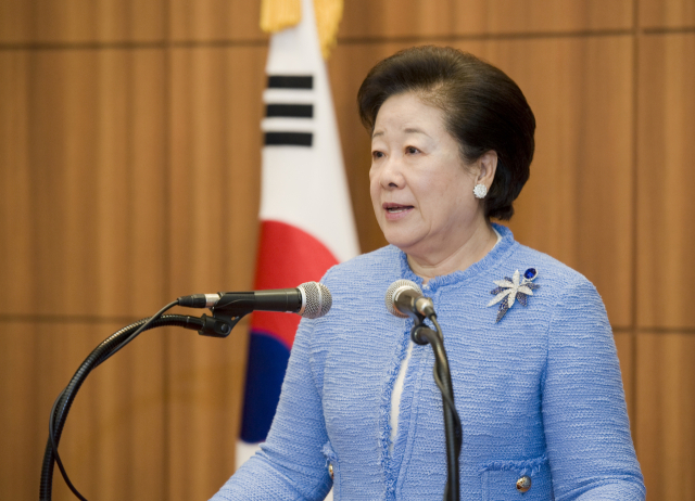 한학자 통일교 총재가 민중기 특별검사팀의 출석 요구에 재차 응하지 않을 방침으로 파악됐다. 10일 연합뉴스 취재를 종합하면 한 총재 측은 오는 11일 소환 조사에 출석하지 않겠다는 불출석 사유서를 이날 중 제출할 계획이다. 사진은 한 총재. 연합뉴스
