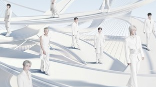 세븐틴 공연 중 폭죽 떨어져 2명 부상…