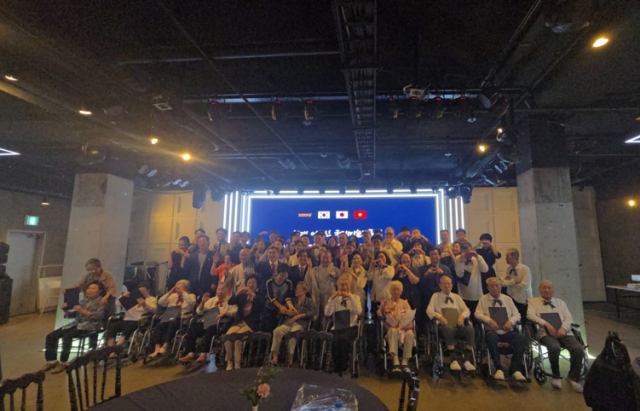 호산대는 최근 서울에서 2025년 국제 치매어르신 미술교류전을 열었다. 호산대 제공