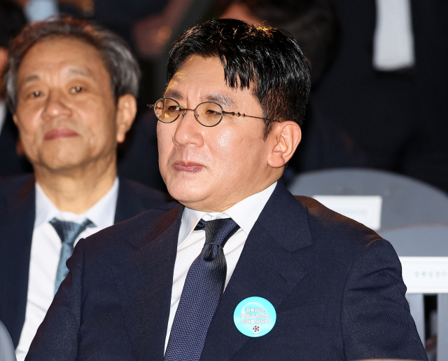 방시혁 하이브 의장이 15일 서울 세종대로 광화문광장에서 열린 제21대 대통령 국민임명식 