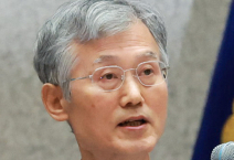 조희대 사퇴 압박 vs 이재명 탄핵 맞불…여야 강대강 대치