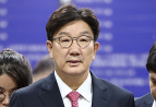 구속 직후 입장문 낸 권성동 