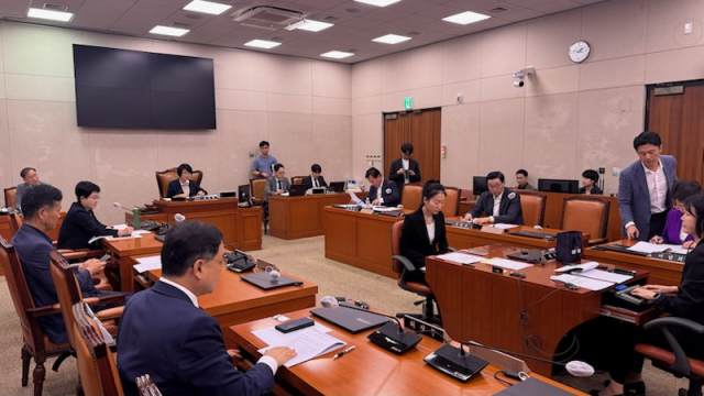 17일 국회에서 산불피해지원대책 특별의원회 법안심사소위원회 회의가 진행되고 있다. 김형동 국민의힘 의원실(안동예천) 제공