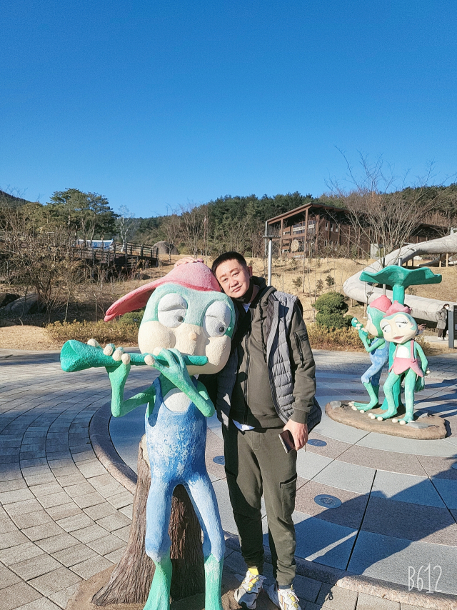 암을 극복했던 윤기명(55) 씨가 삶의 마지막 길에 장기를 기증하면서 5명의 목숨을 살렸다. 한국장기조직기증원 제
