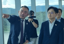 김정관 장관, APEC CEO 서밋 행사장·화장실까지 점검