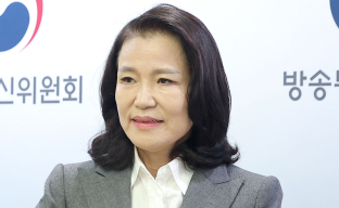 이진숙 방통위원장 '법인카드 사적유용 혐의' 검찰 송치