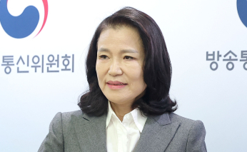 이진숙 방통위원장 '법인카드 사적유용 혐의' 검찰 송치