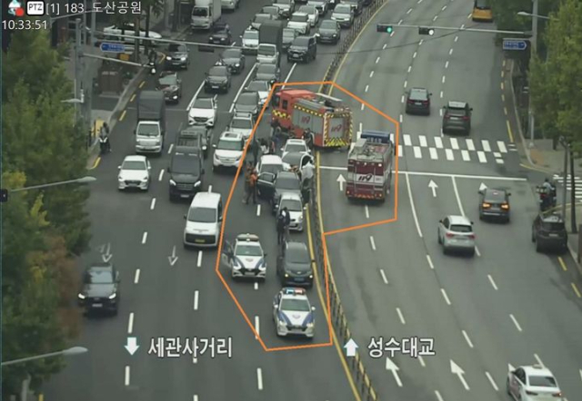 사고 발생 당시 강남구 신사동 도산공원사거리 인근 도로 모습. 서울TOPIS