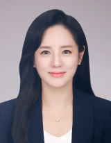 신단아 전 대통령실 행정관