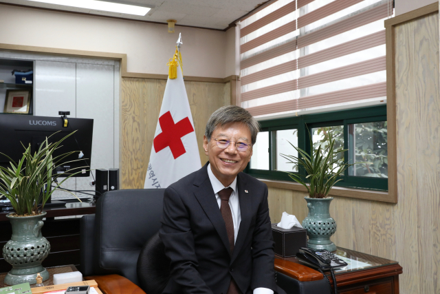 배인호 대한적십자사 대구지사 회장. 이현주 기자