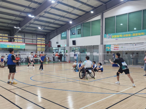 포항제철소 임직원, 지역 장애인 생활체육 선수들과 함께 다양한 경기 즐겨