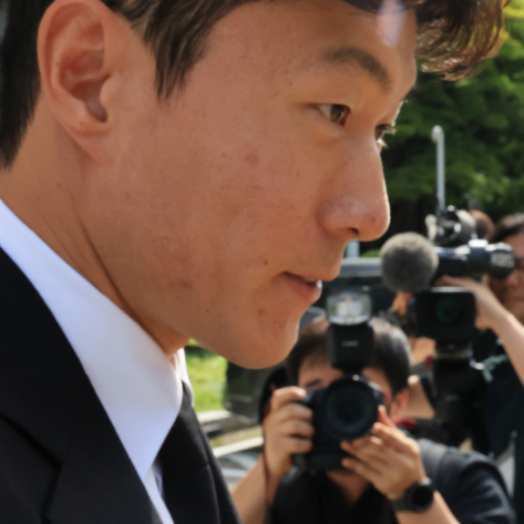 황의조, '준 영구제명' 처분 받았다…국내서 활동 불가