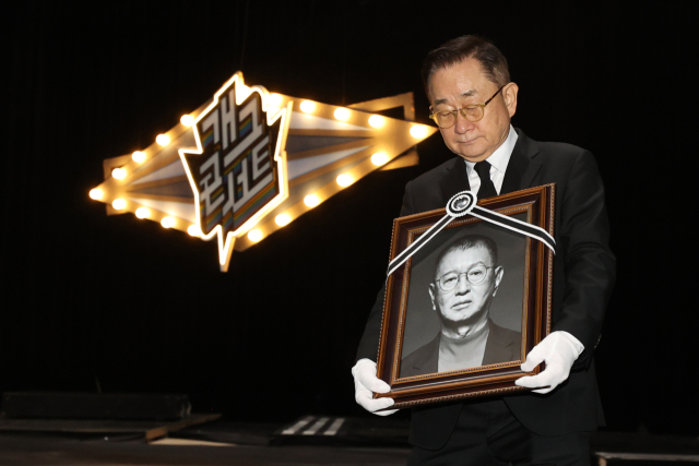 개그맨 이홍렬이 28일 서울 영등포구 여의도 KBS 신관 
