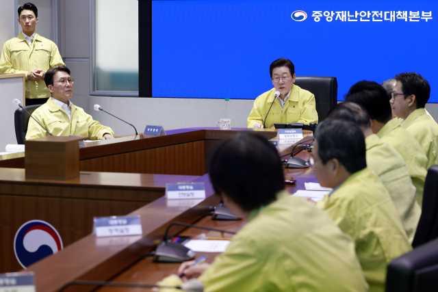 이재명 대통령이 28일 정부서울청사 중앙재난상황실에서 열린 국가정보자원관리원 화재 관련 중앙재난안전대책본부 회의에서 발언하고 있다. 연합뉴스