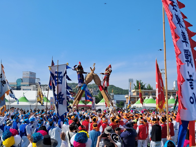 지난해 열린 탈춤축제에서 진행된 