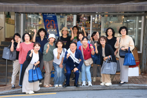 수성구, 추석맞이 장보기 행사로 상인들과 동행