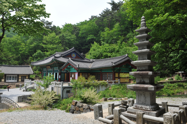 영주 소백산 희방사 전경. 영주시 제공