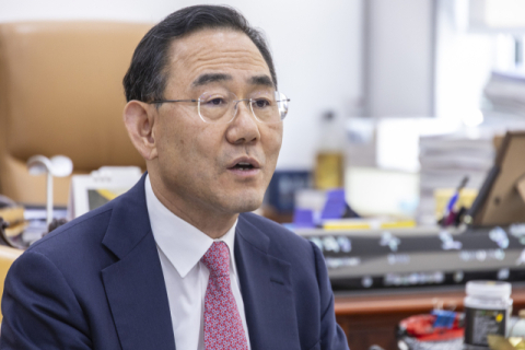 '與, 필버 신청당 본회의 참석 의무화' 추진에 주호영, 
