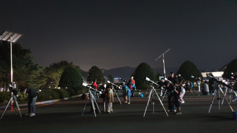 대구군위교육지원청, '달이 빛나는 밤에 군위' 천문 체험 행사 성료
