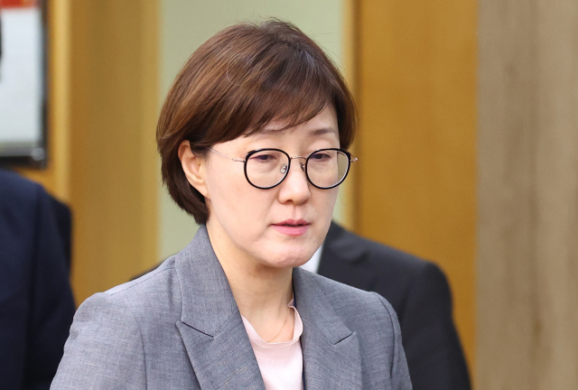 김현지 대통령실 제1부속실장이 2일 용산 대통령실에서 열린 수석보좌관회의에 참석하고 있다. 연합뉴스