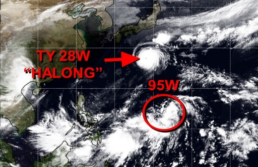 미국 합동태풍경보센터(JTWC, Joint Typhoon Warning Center) 감시 95W 열대요란(오른쪽 아래 빨간 원, 23호 태풍 나크리 발달 가능성) 위치. 그 위의 빨간 화살표가 가리키는 세력은 22호 태풍 할롱. JTWC 홈페이지