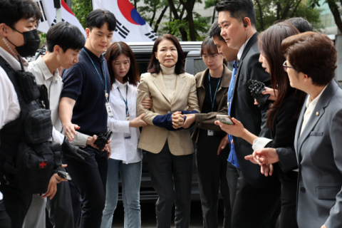 이진숙 체포에 요동친 추석민심? 국감 앞둔 여야 공방 벌써 '후끈'